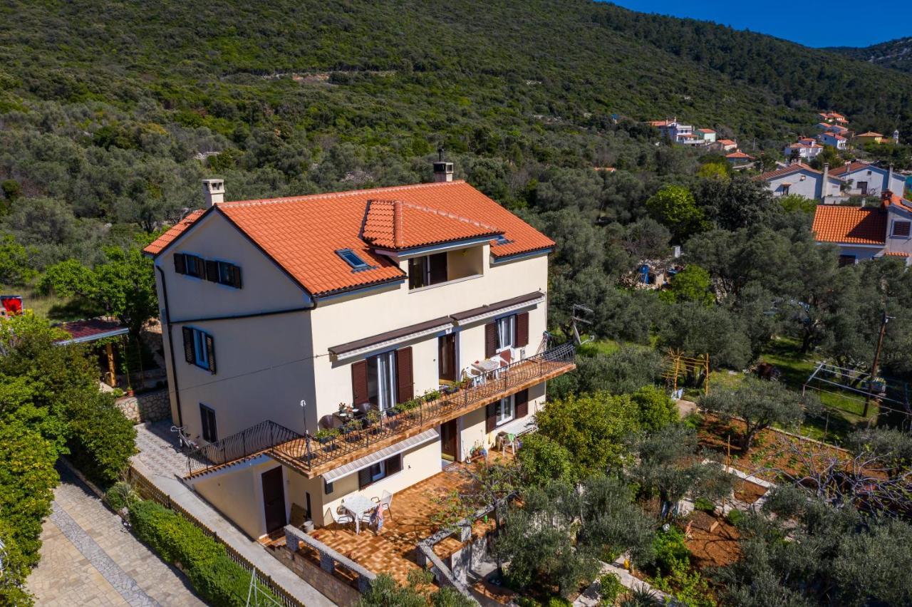 Apartman Paradiso Martinšćica エクステリア 写真